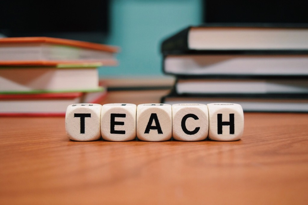 ¿Quién Será la Mejor Maestra para mi Hija? | 5 Secretos Imprescindibles Miami Moms Blog