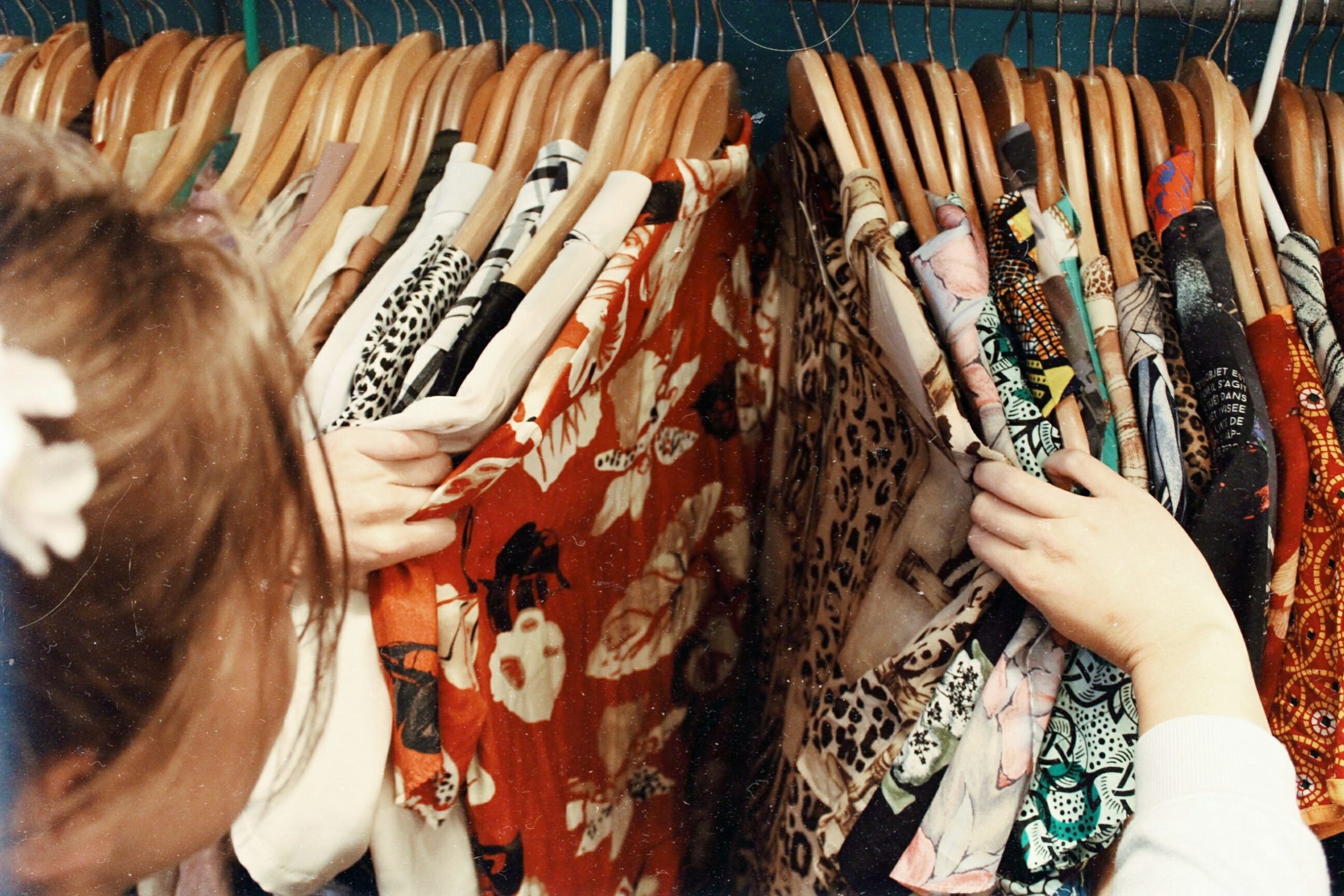 The Asymmetrical Neckline: Put Down Your PSLs & Try This Latest Trend! Sharon Sharifi Contributor Miami Moms Blog