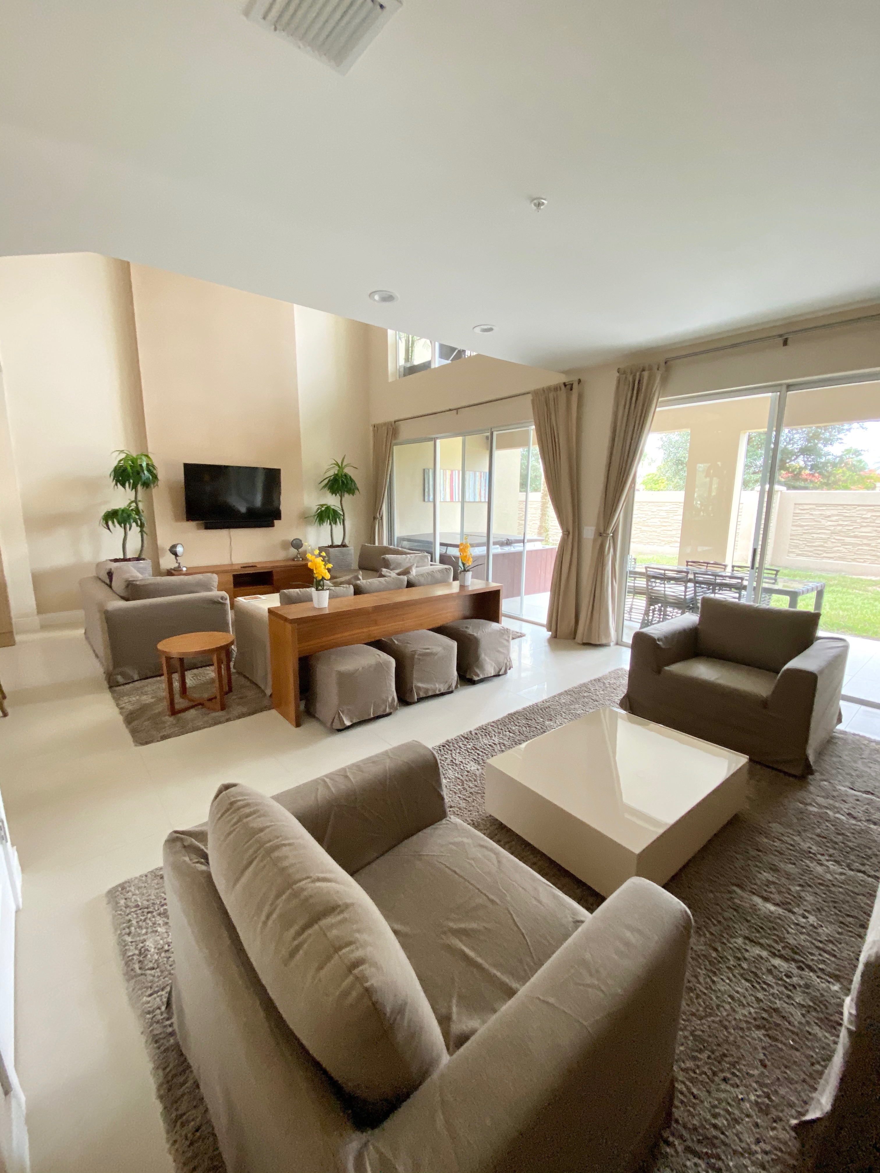 MVY Living Area Miami Moms Blog Becky Salgado Contributor