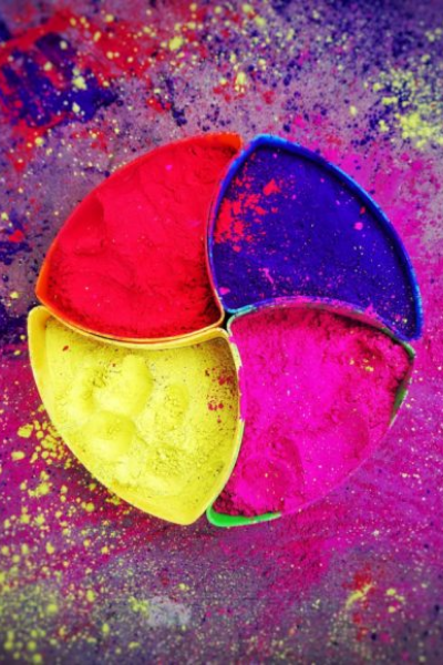 Springin' Into New Year: A Closer Look at Holi and Nowruz Sharon Sharifi Contributor Miami Moms Blog