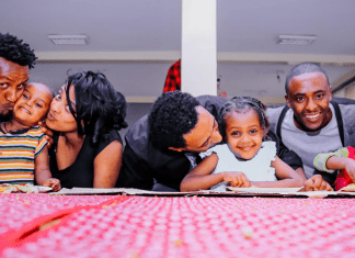 Image: Smiling family members at a family gathering