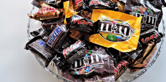 Halloween Candy: How to Enjoy It in Moderation | Dr. Bob Pediatric Dentist Halloween Candy: How to Enjoy It in Moderation | Dr. Bob Pediatric Dentist Lynda Lantz Contributor Miami Mom Collective