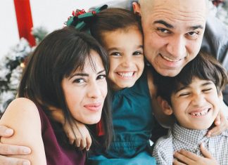 Mamá emprendedora: Cómo conectar con el espíritu de la Navidad Macy Calderon Contributor Miami Mom Collective