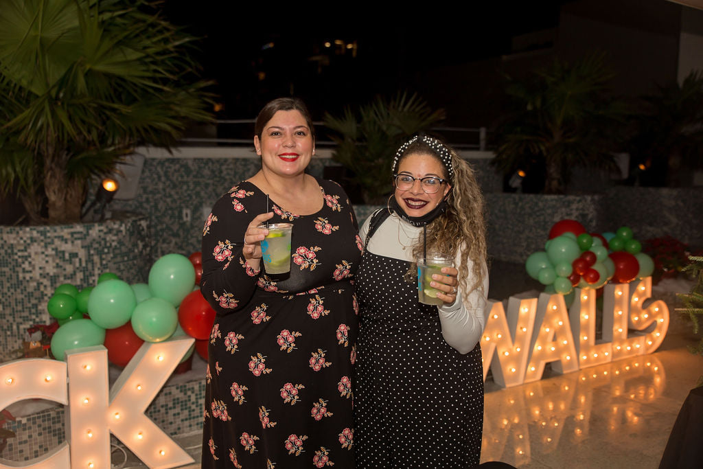Deck The Walls Event Recap: Holiday Wreath Making Miami Mom Collective