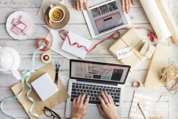 Holiday Budget: The Best Way Not to Go Crazy This Season Minerva Roca Contributor Miami Mom Collective