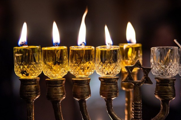 Image: Candles lit on a Hannukah menorah