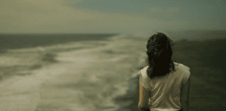 Good Grief: Sitting With Sadness During the Holidays Becky Gonzalez Contributor Miami Mom Collective