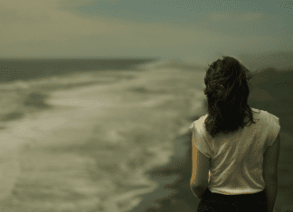 Good Grief: Sitting With Sadness During the Holidays Becky Gonzalez Contributor Miami Mom Collective