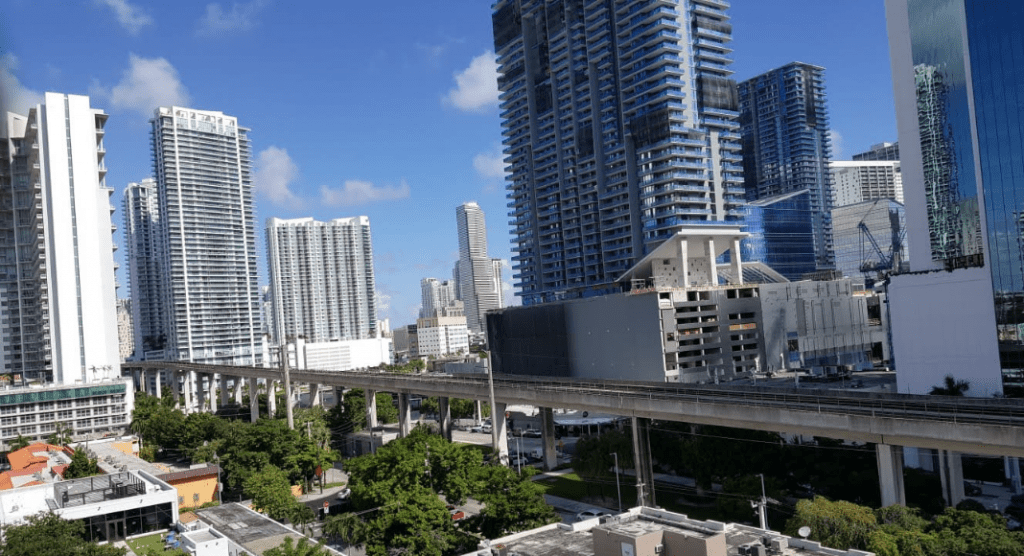 A view of the Brickell and Downtown skylines (Love Where You Live: Brickell & Downtown Miami Minerva Roca Contributor Miami Mom Collective)