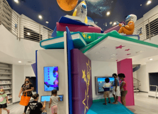 Families enjoying the Cybrarium in Homestead