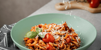 Picky Eaters: 3 Recipes Even the Pickiest Eaters Will Like! A bowl of spaghetti, a great dish for picky eaters