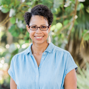 Lynda Lantz Headshot 300x300 MMC Managing Editor Lynda Lantz
