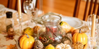 A Thanksgiving table
