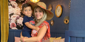 Brunch in Miami: 4 of Our Favorite Local Spots Image: Bella and her son at a local restaurant