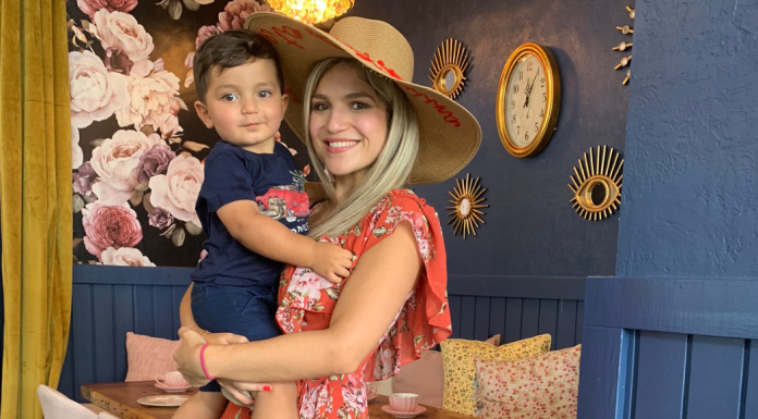 Image: Bella and her son at a local restaurant