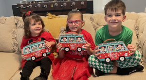 Image: Children and their gifts