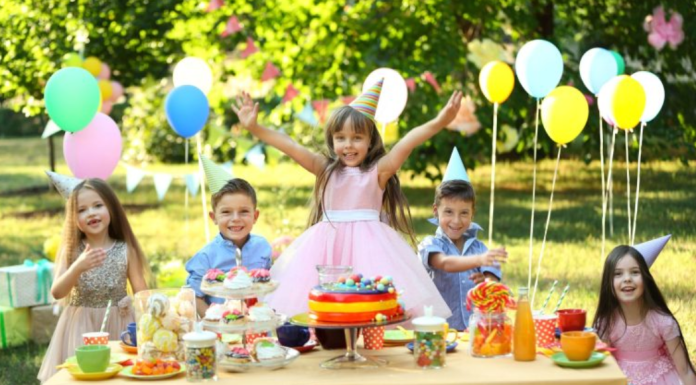 Image: Children at an outdoor birthday party
