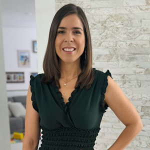 Valerie B Headshot, 300x300 Image: MMC Excecutive Team Member, Spanish Editor & Director of Nonprofit Partnerships Valerie Barbosa