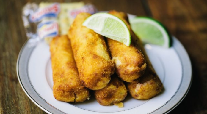 Image: A plate of Cuban croquetas