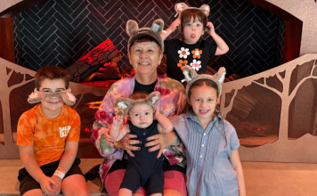 Image: Grandmother and grandkids at Great Wolf Lodge